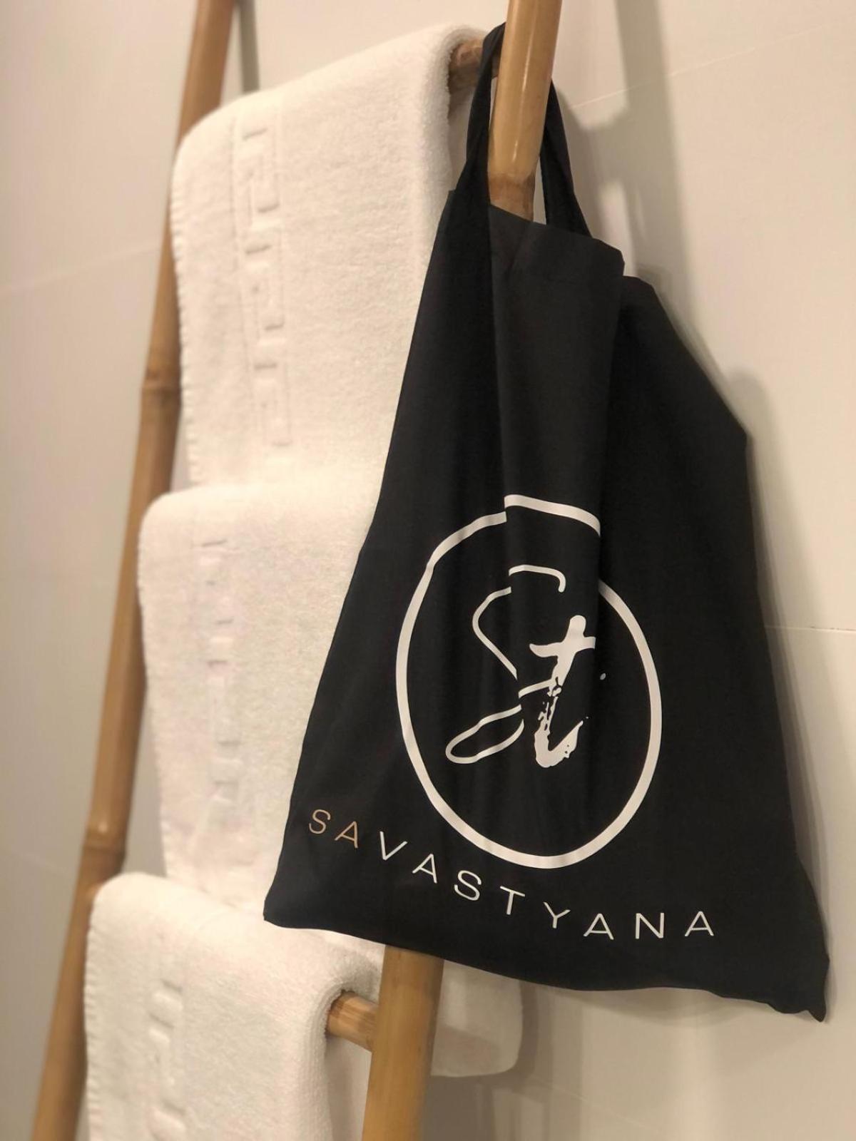 Savastyana Villa Riudoms Bagian luar foto